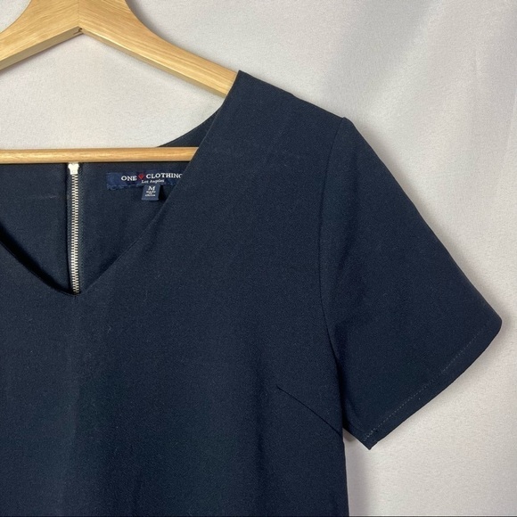 One Clothing Navy Blue V-Neck Short Sleeve Shift Dress M - Picture 3 of 5